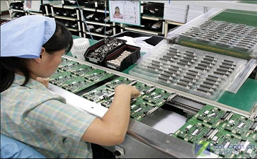 從被學歷困擾到普工月薪過萬，他的人生大轉折！