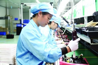 “電子廠招聘信息不斷，如何判斷工作在進步？專家來支招。”