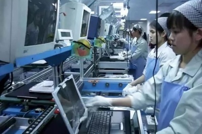 《夏日高溫下的掙扎：電子廠招聘，為何成了生活的救命稻草?》